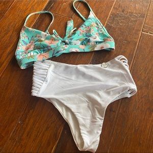 Body Glove Floral Bikini Set